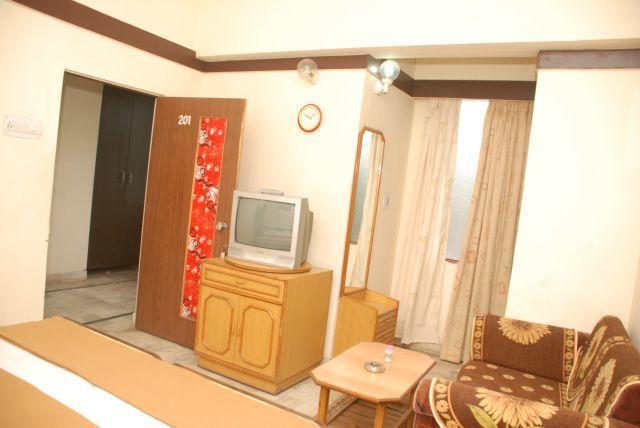 Royal Otel Amhedabad Dış mekan fotoğraf
